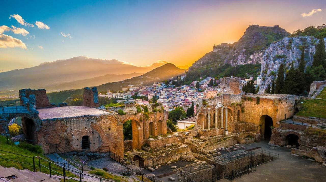 Апартаменты Taormina By The Sea Маццео Экстерьер фото